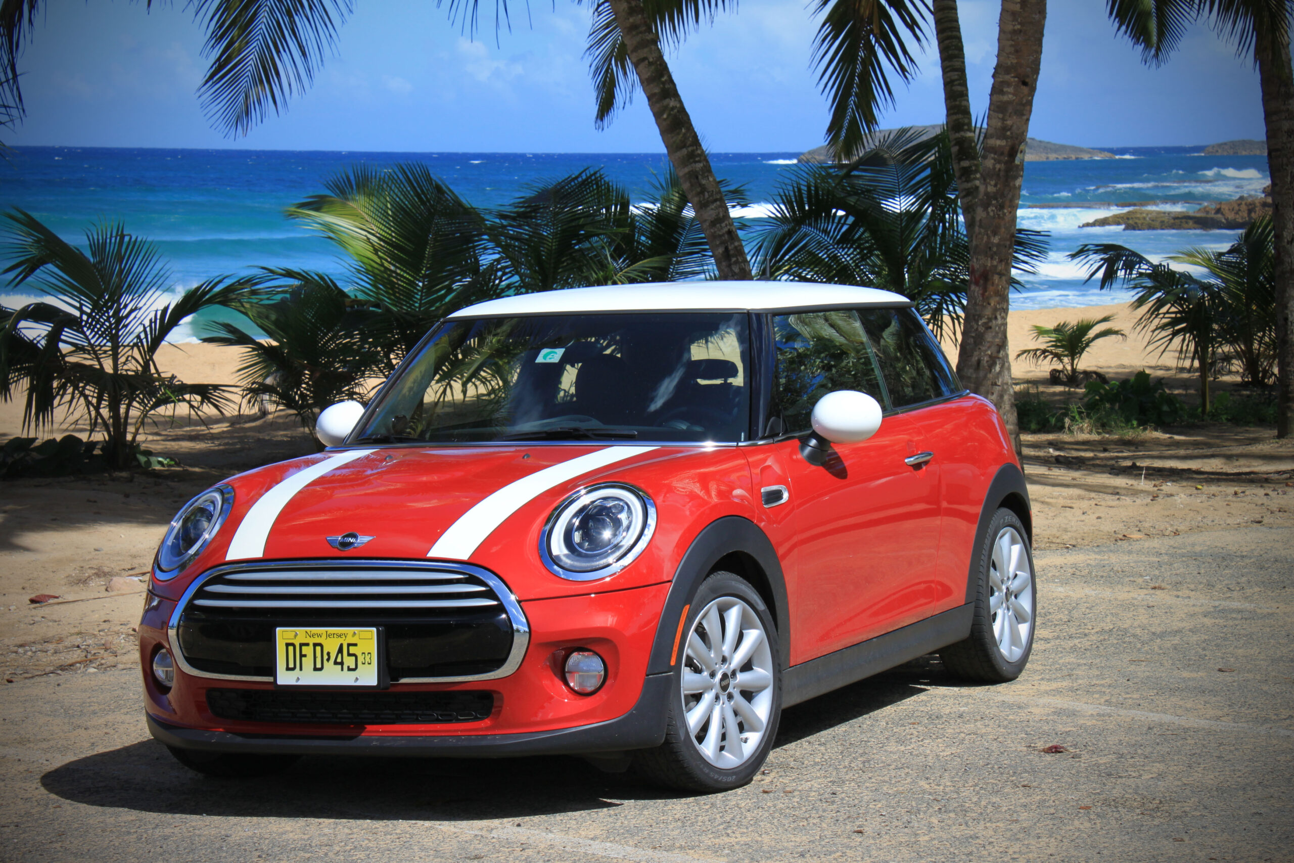 Driven: 2014 MINI Cooper and Cooper S: Mini to the max