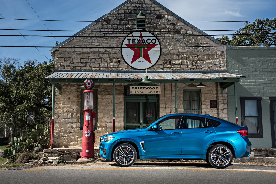 Driven: 2015 BMW X6 M. Broad Shoulders. Quick Feet.