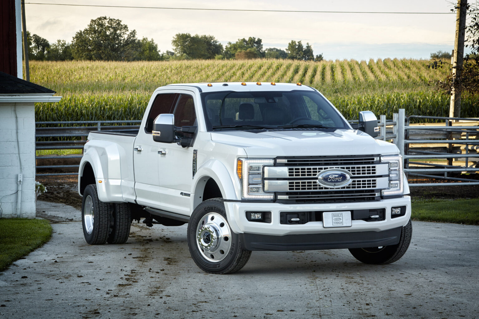 All-new 2017 Ford F-450 Super Duty Platinum Crew Cab 4x4 Class 3 dual-rear-wheel pickup is the top-of-the-line luxury model and tow boss of the lineup. It can pull heavier gooseneck and fifth-wheel trailers than ever.