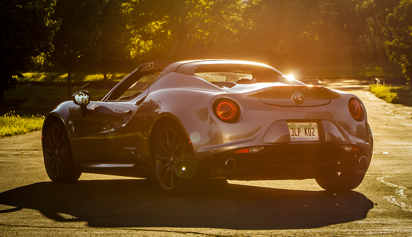 Driven: Alfa Romeo 4c Spider, light makes right.