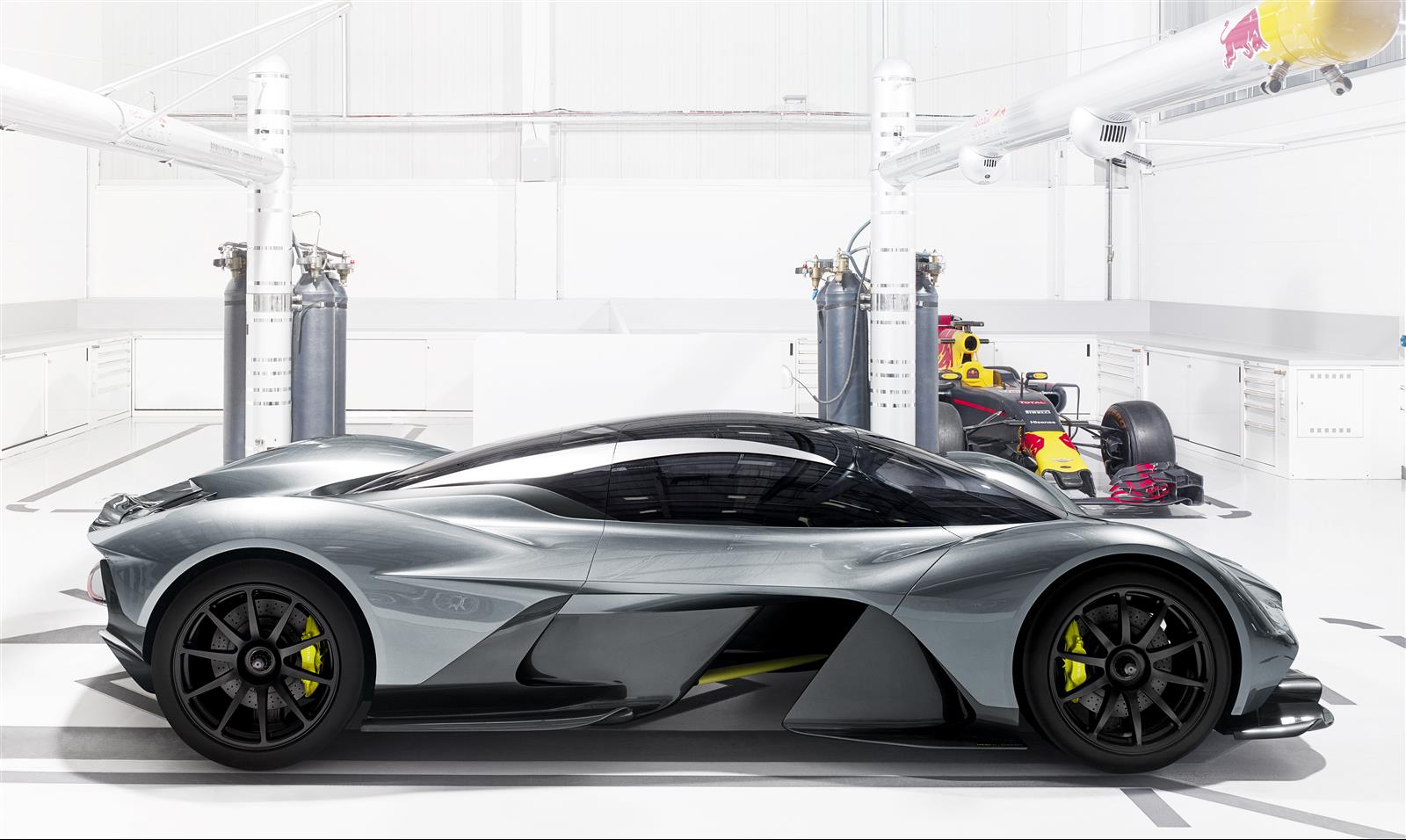 Aston Martin puts the Hype in Hypercar