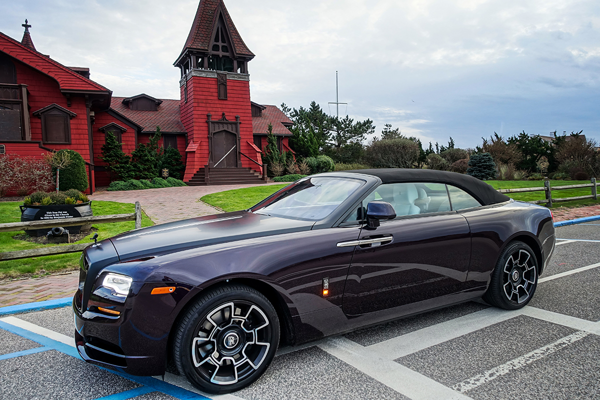 Destination East Hampton: A weekend with the Rolls-Royce Dawn Black Badge, The Allure of a Dark Stranger