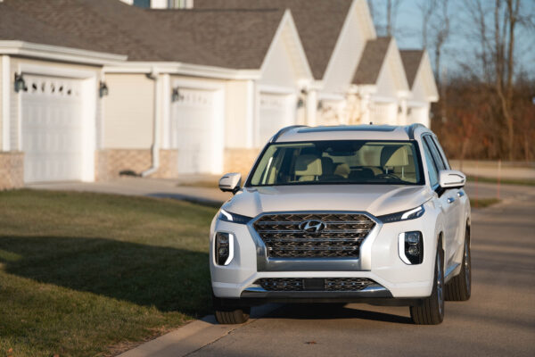 2020 Kia Telluride versus 2020 Hyundai Palisade: Sibling Rivalry